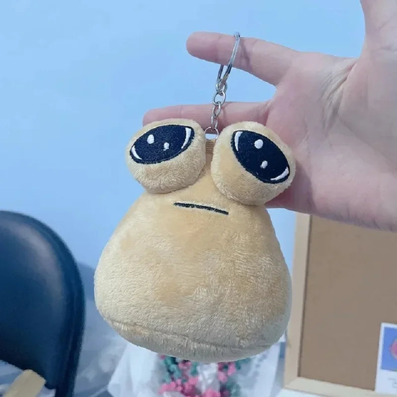Llavero Coleccionable Pou – Mini Peluche Suave de 10 cm